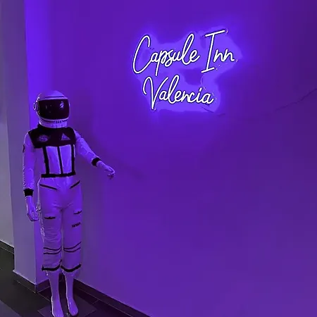 Capsule 2* Valencia