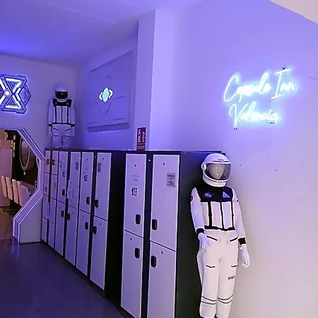 Капсульный отель Capsule 2*