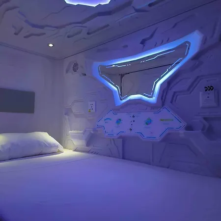 Capsule 2* 瓦伦西亚
