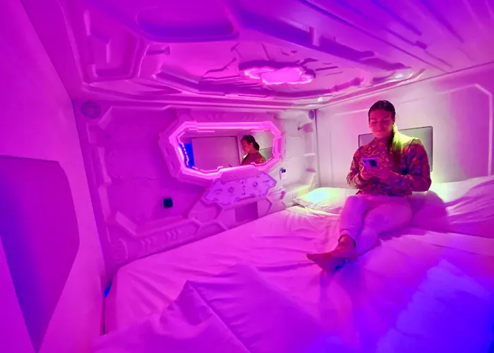 Capsule