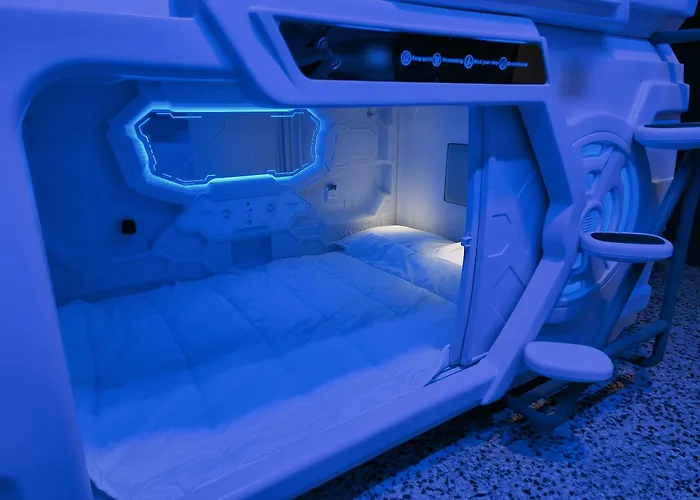 Capsule