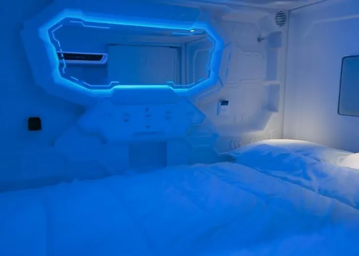 Capsule Капсульный отель Валенсия