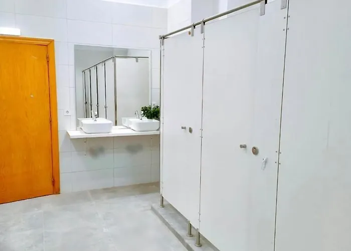 Capsule Kapslový hotel 2*