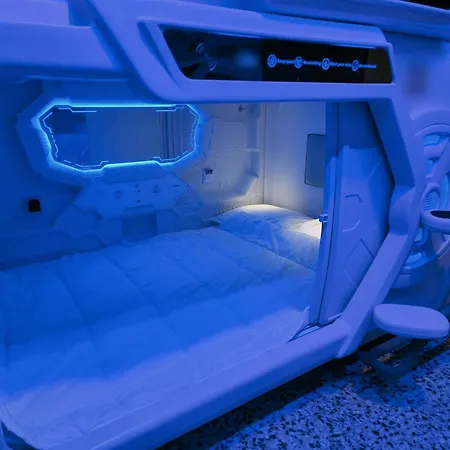 Capsule Hôtel capsule *