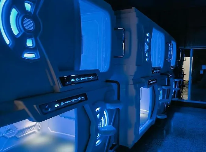 Capsule