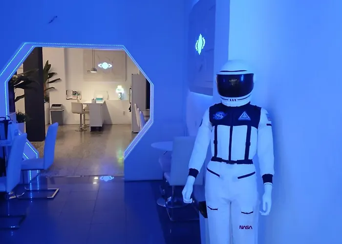 Capsule